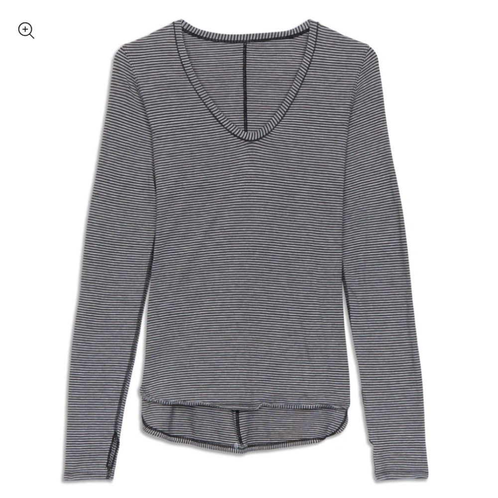 Lululemon Yogini Year Long Sleeve Shirt black grey stripe Size 8